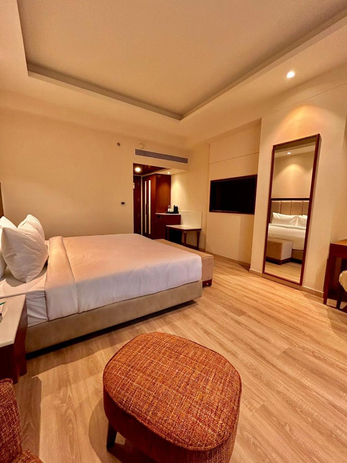 Best Western Plus Amritsar Exterior photo